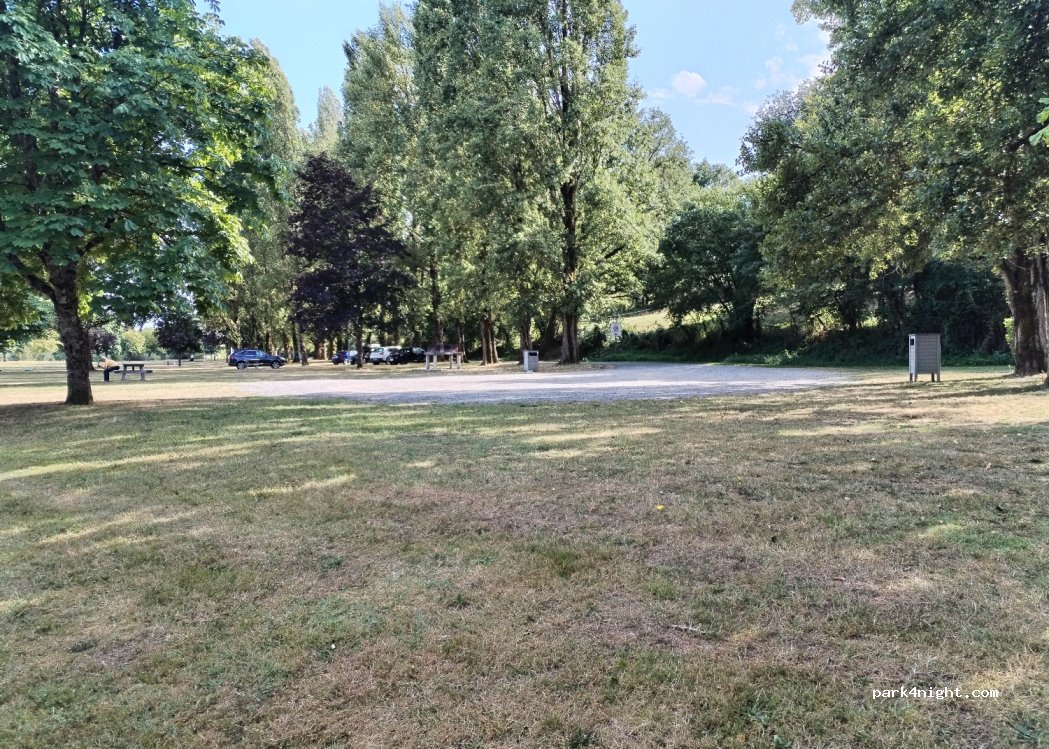 (86500) Montmorillon - 32 Rue des Illettes — foto 2