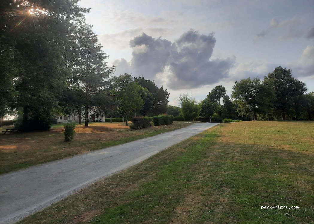 (35330) Comblessac - Unnamed Road — foto