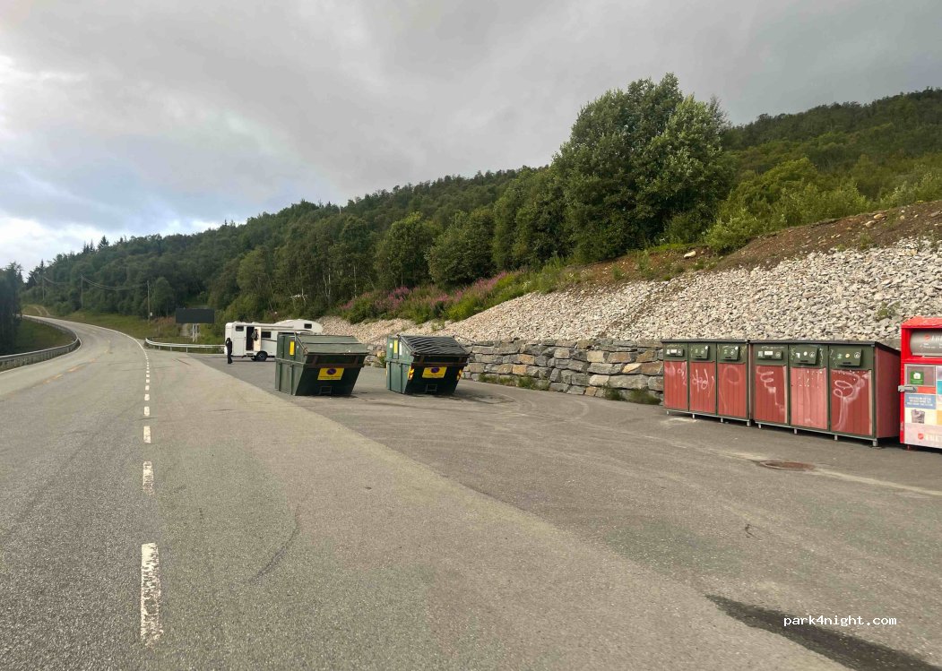 (3580) Hønefoss - 383 Ustedalen — foto