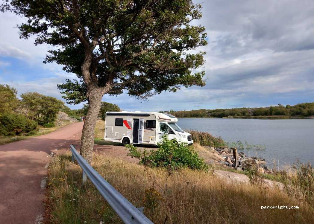 (22730) Väster i sundet - — foto