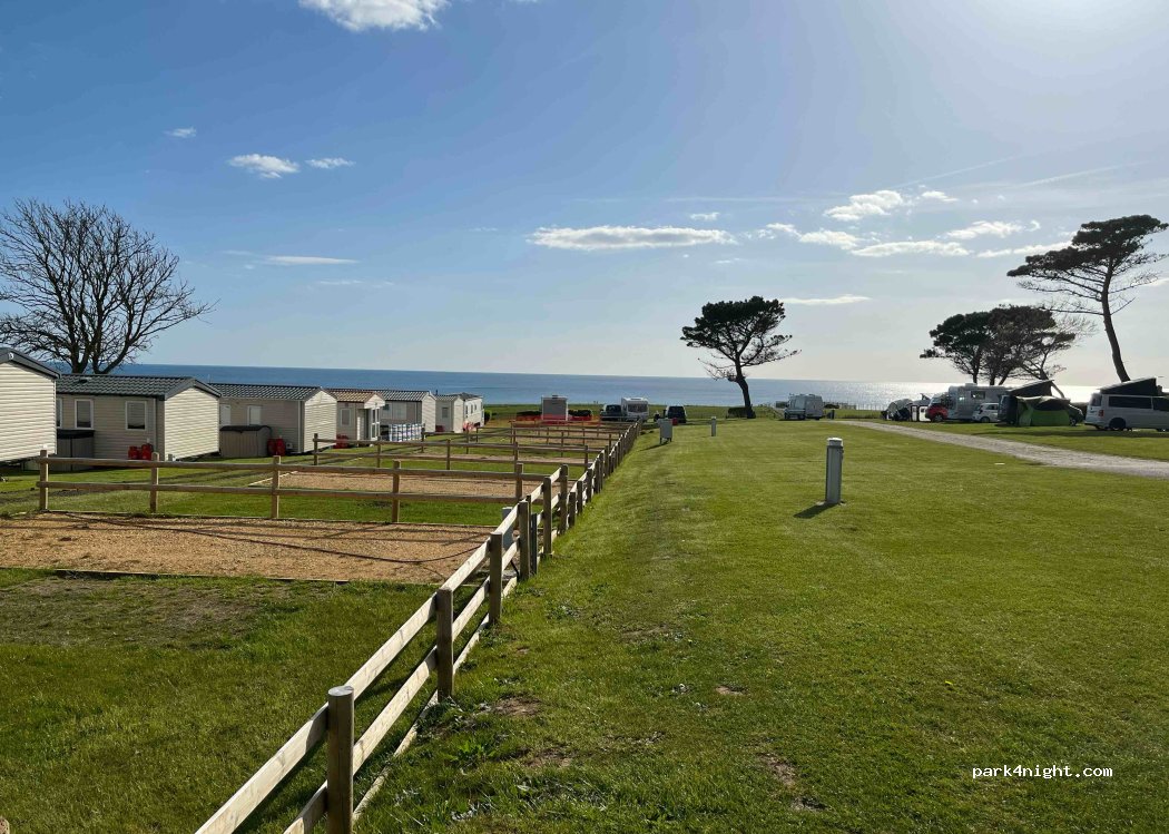Pebble Bank Caravan Park — foto 4