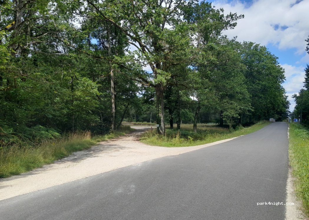 (41300) Pierrefitte-sur-Sauldre - 626 Route des Jarriers — foto