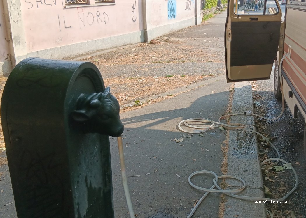 (10132) Torino - 1 Strada Comunale di Superga — foto