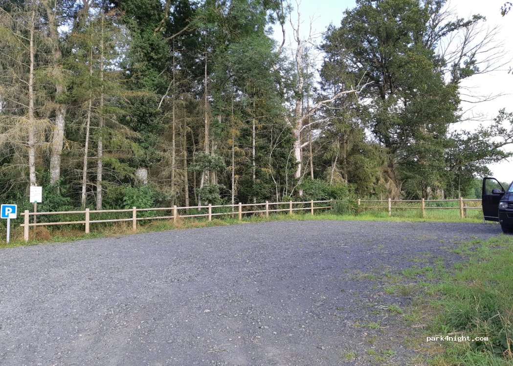 (63230) Saint-Pierre-le-Chastel - — foto 2