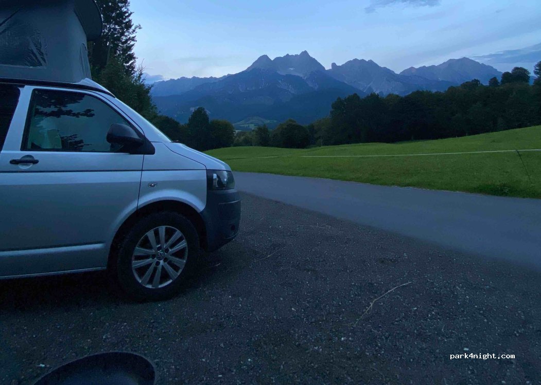 (5760) Saalfelden am Steinernen Meer - Kollingwaldstraße — foto