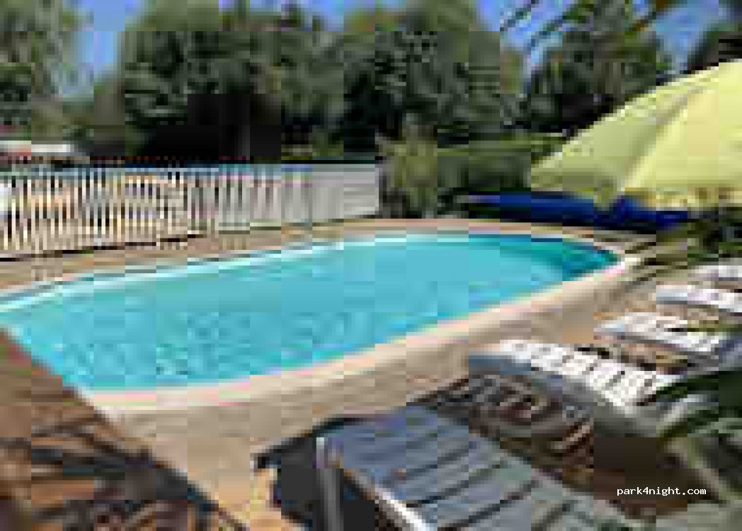 Camping les deux pins — foto principale