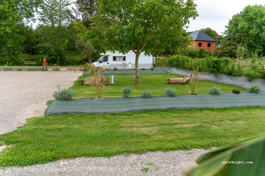 Aire de Camping car Bassard — foto 3