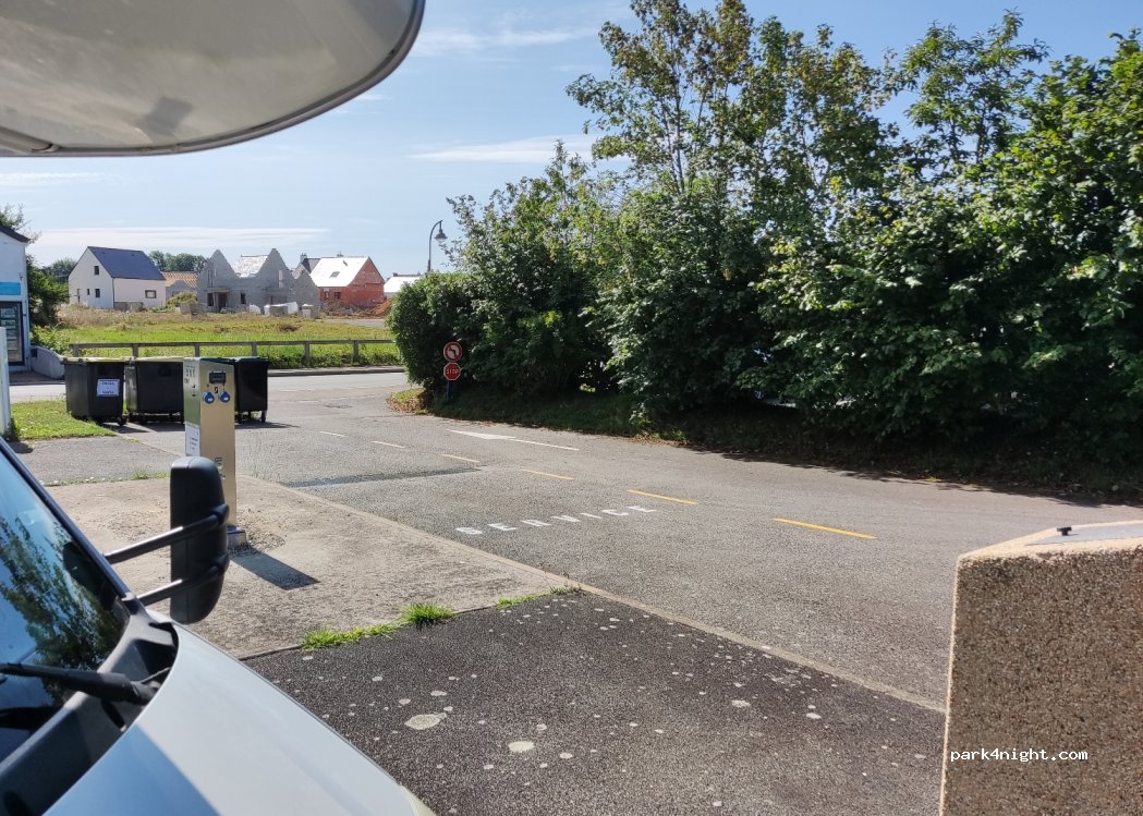 Aire de service Camping-Car Clohars-Carnoët — foto 3