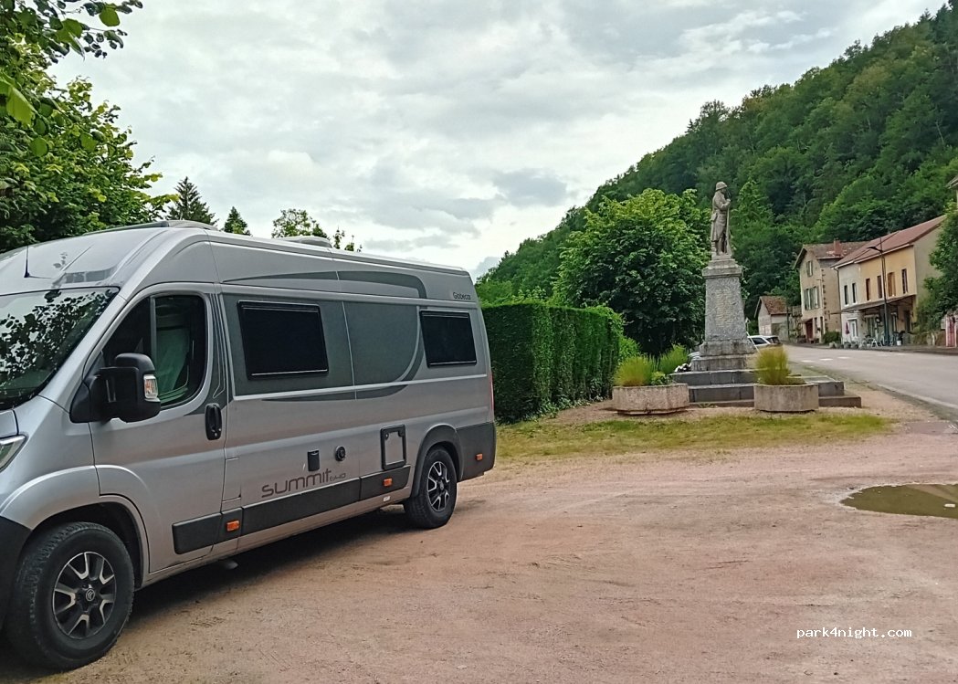 (63390) Châteauneuf-les-Bains - 6 Rue de la Sioule — foto 2