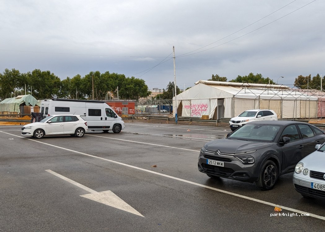 (41011) Sevilla - 53 Calle Ignacio Sánchez Mejías — foto 4