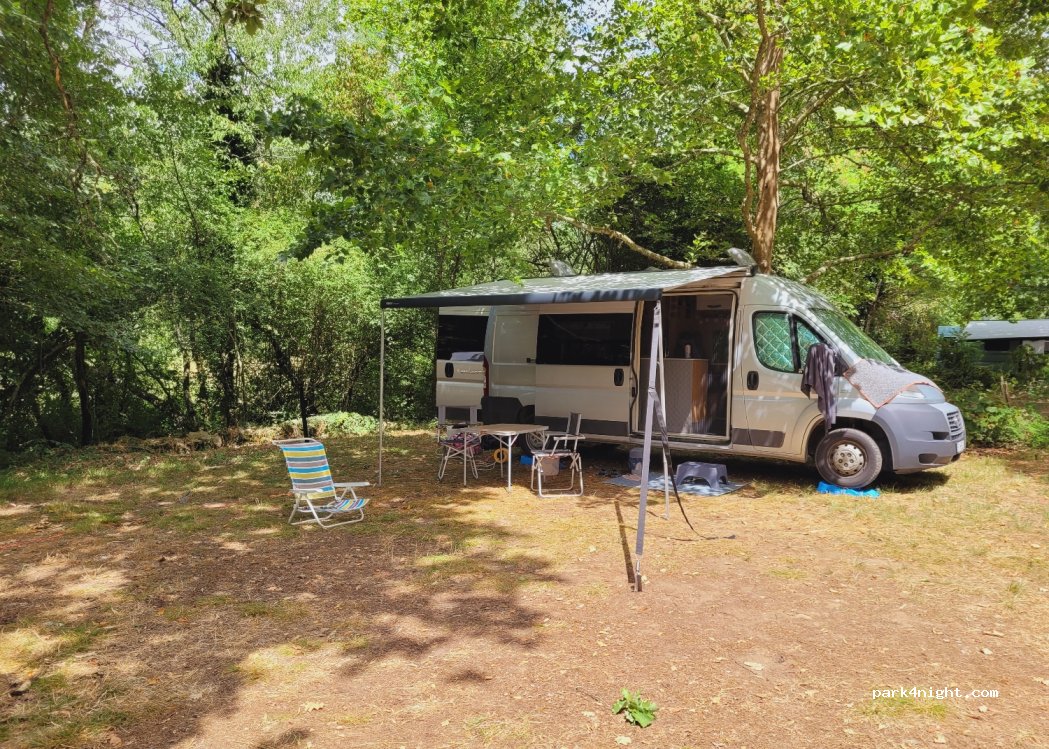 Château Guiton camping et gîtes naturistes — foto 4