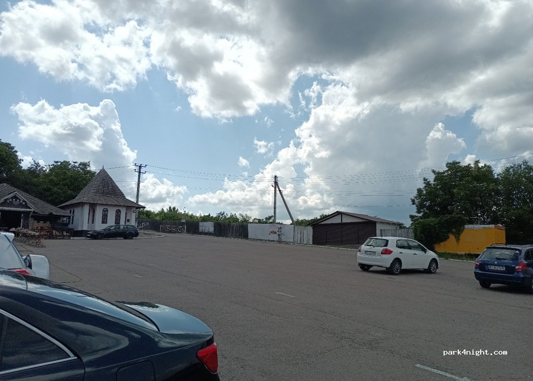 (60000) Khotyn - 30 Vulytsya Fortechna — foto 2