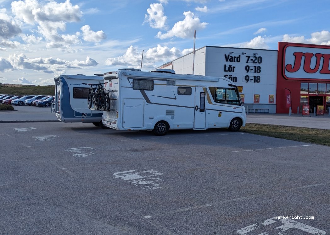 (593 62) Västervik - 3 Ljunghedsvägen — foto
