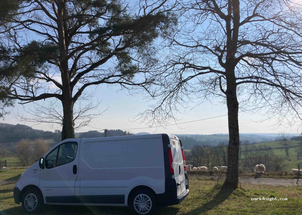 (42460) Cuinzier - 19 chemin de La Bataille — foto
