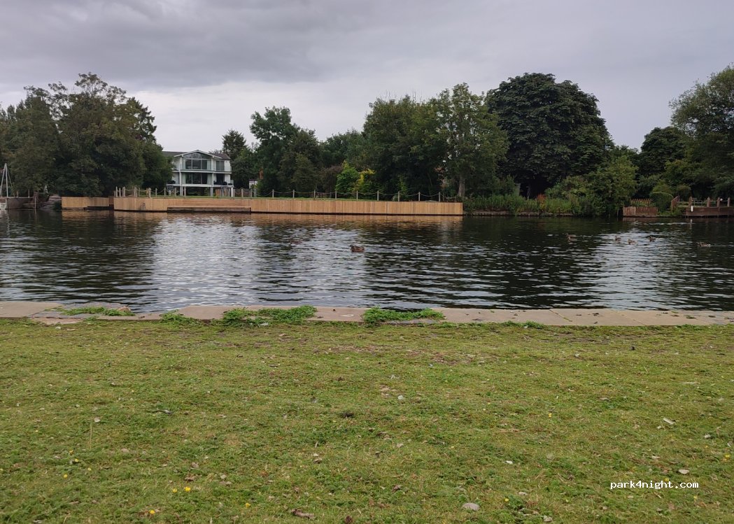 (CV37 0NS) Stratford-upon-Avon - A439 — foto