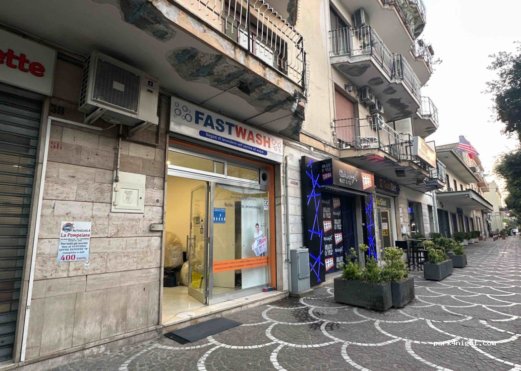 (80045) Pompei - 56 Via Carlo Alberto — foto
