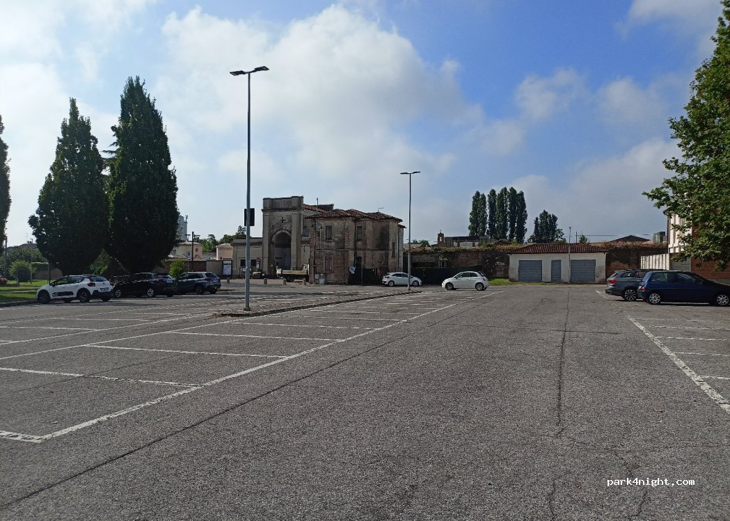 (45011) Adria - snc Viale Cimitero — foto