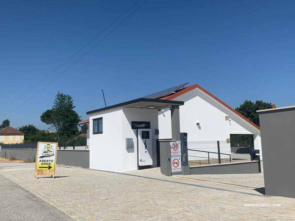 School Motorhome Park — foto 2