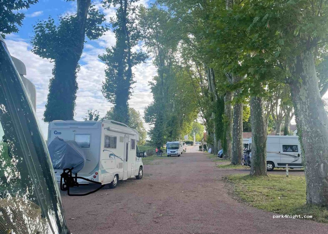 Aire camping-cars de Nevers - Terracamps — foto 3