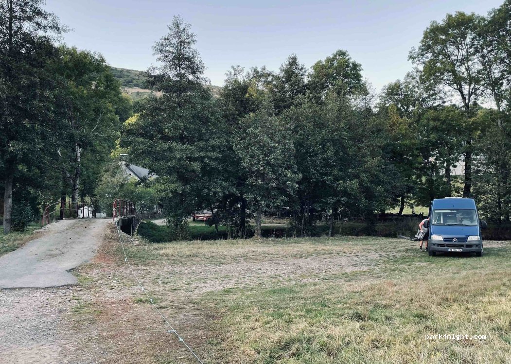 (15300) Lavigerie - 8 Cipière — foto 3