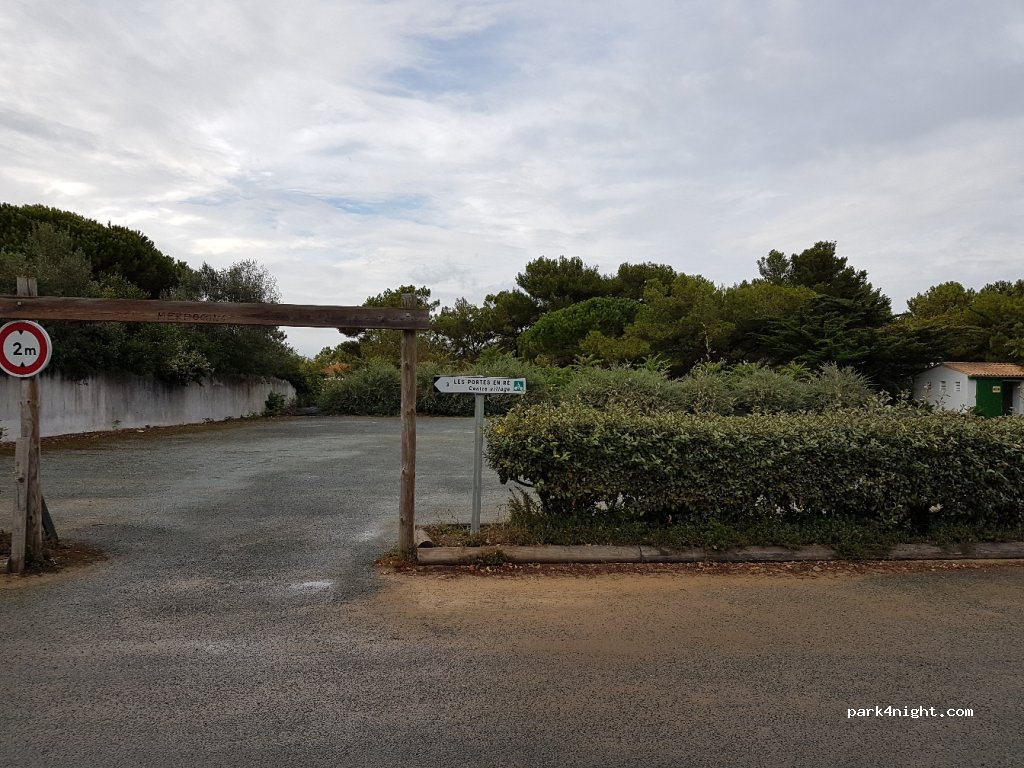 (17880) Les Portes-en-Ré - 10 Route de l'Anse du Fourneau — foto