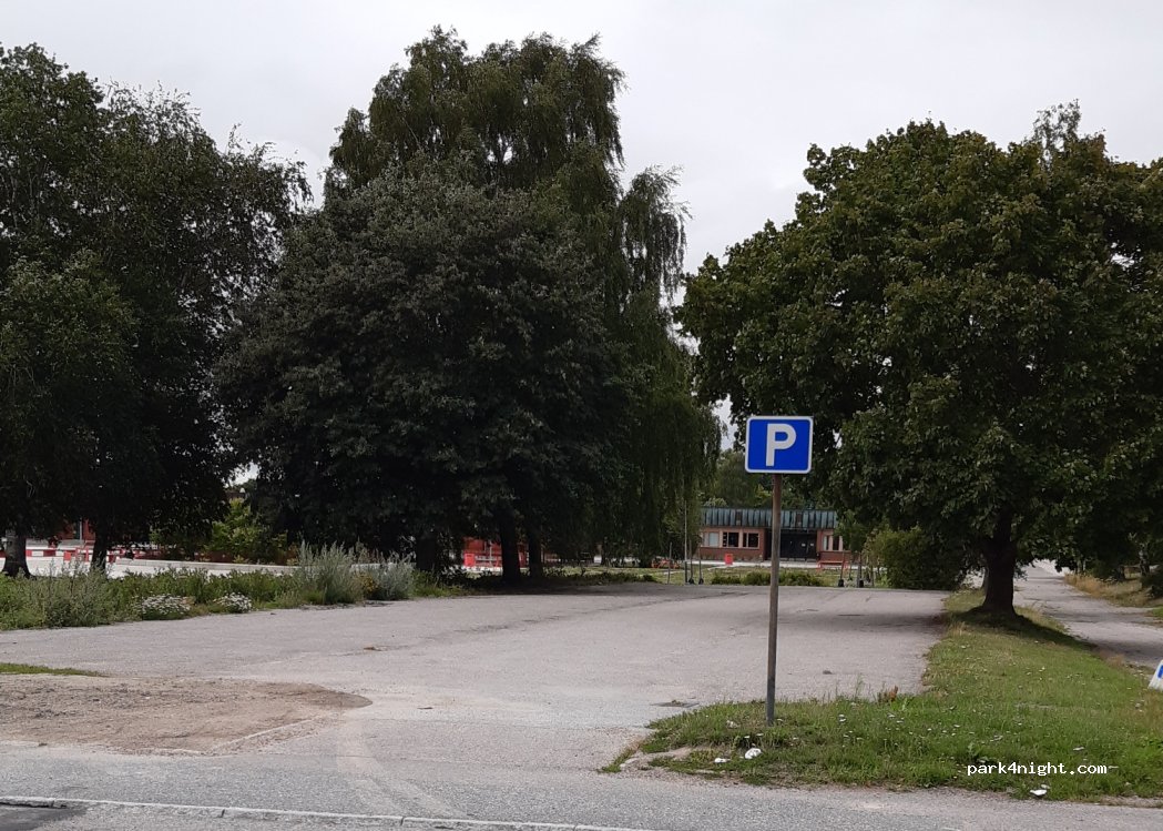 (611 38) Nyköping - 20 Svedelius väg — foto