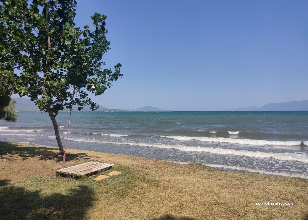 (353 00) Agia Marina - Unnamed Road — foto