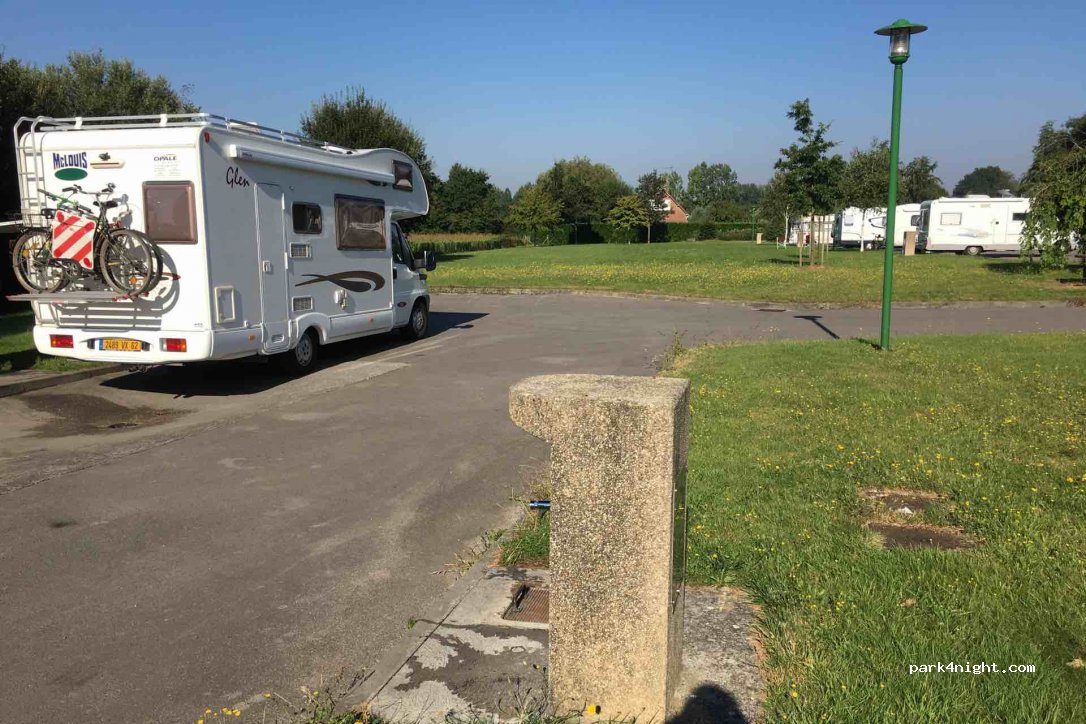 (76440) Forges-les-Eaux - Boulevard Nicolas Thiessé — foto