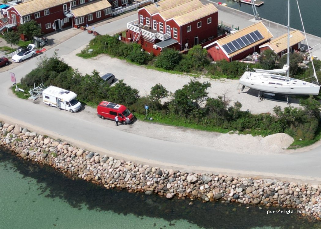 Nivå havn autocamper — foto