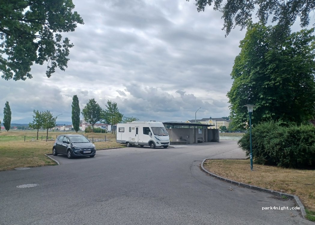 (3680) Persenbeug - 2 Richard-Eggner-Straße — foto