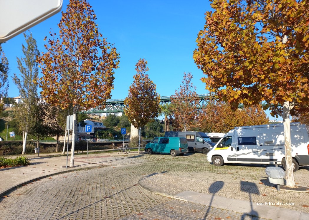 (8800-351) Tavira - 59 Rua João Vaz Corte Real — foto 2