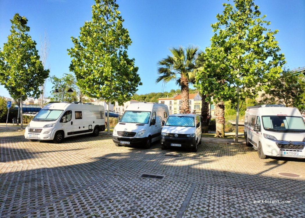 (8800-351) Tavira - 59 Rua João Vaz Corte Real — foto 3