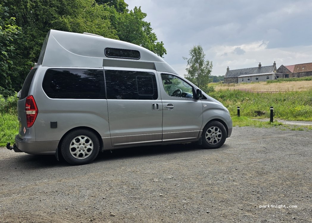 (EH49 6RQ) Linlithgow - B8046 — foto