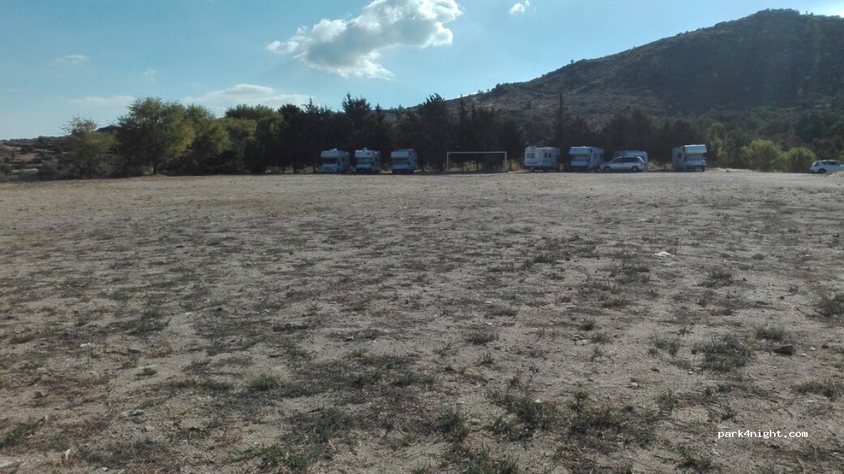 Área de Autocaravanas de Navarrevisca — foto 2