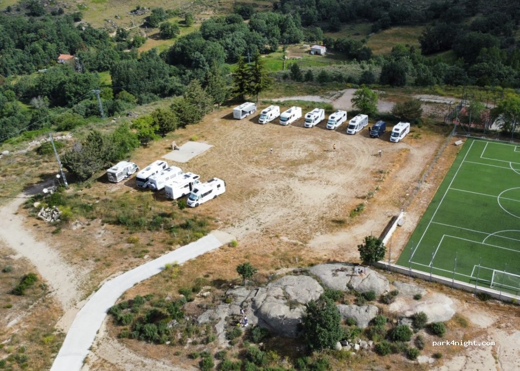 Área de Autocaravanas de Navarrevisca — foto 4