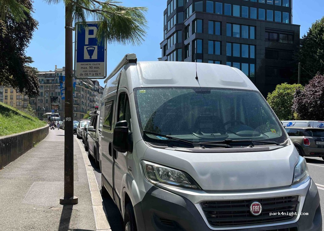 (1207) Genève - 6 Rue de Villereuse — foto