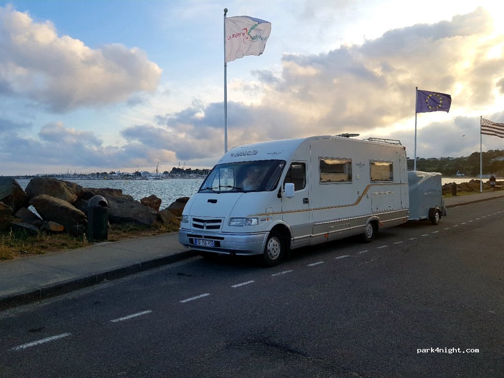 (29480) Le Relecq-Kerhuon - Boulevard Léopold Maissin — foto 3