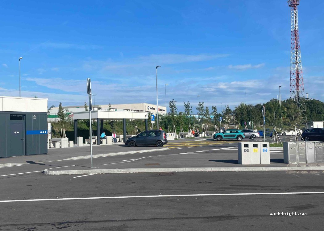 (6215) Dolnje Ležeče - 4 Poslovna Cona Risnik — foto 3