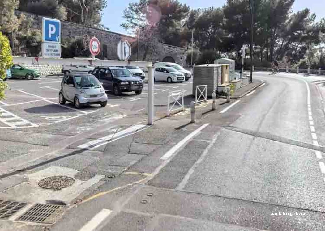 (06160) Antibes - 1747 Boulevard Maréchal Juin — foto