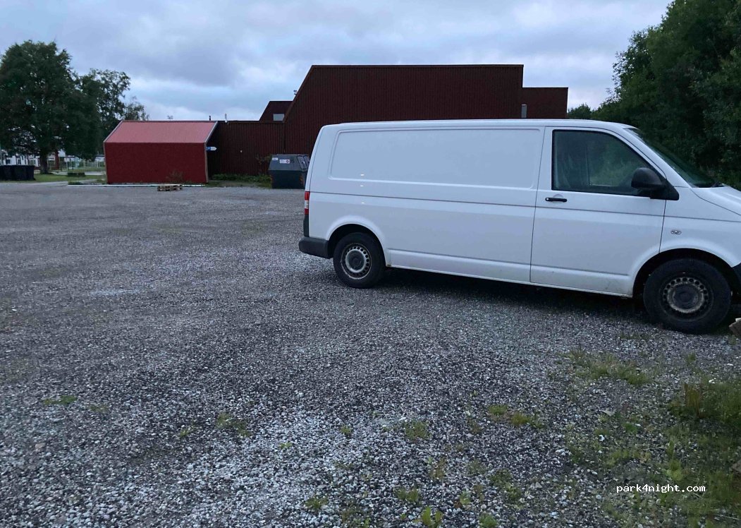 (7863) Svenningsmoen - 1 Øvermovegen — foto