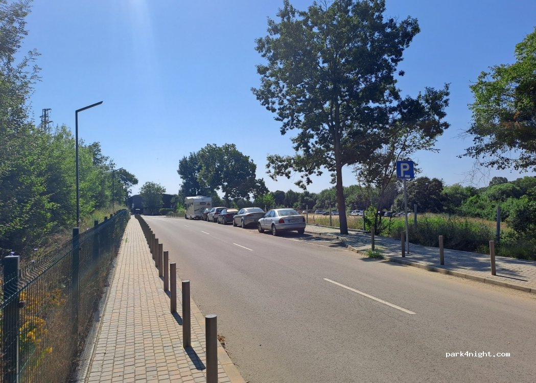 (8252) Emona - Unnamed Road — foto