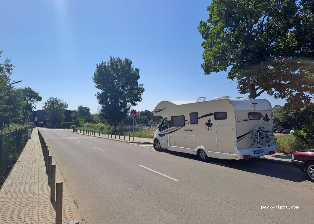 (8252) Emona - Unnamed Road — foto 2