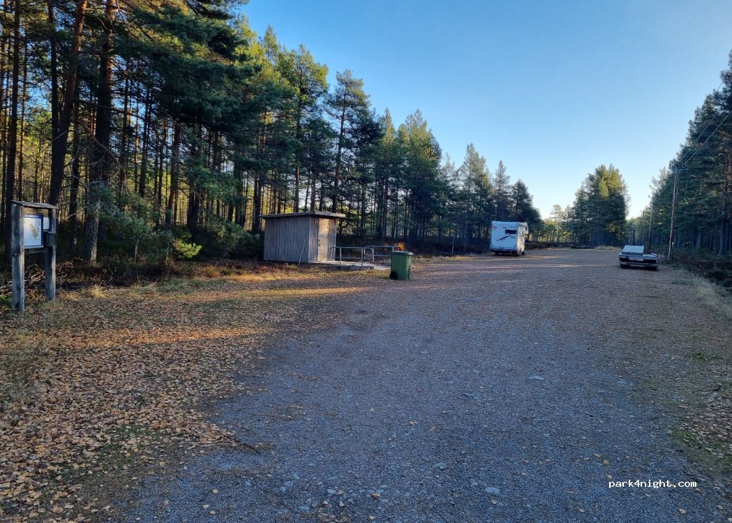 (740 45) Östa - Unnamed Road — foto 4