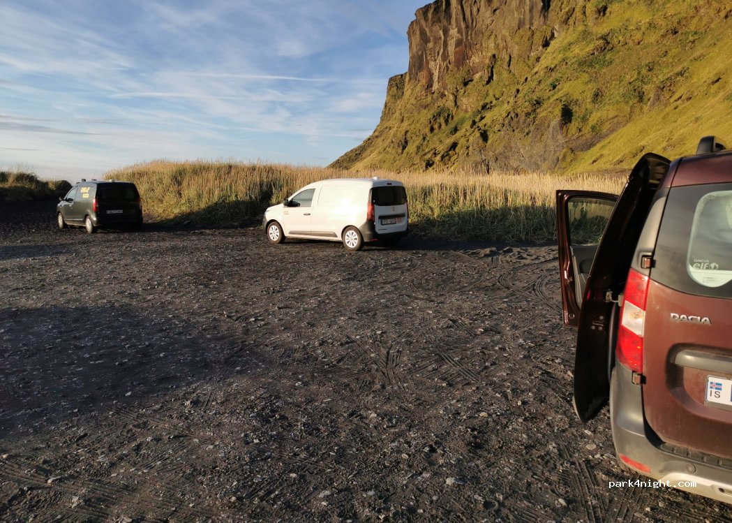(870) Vik - Unnamed Road — foto 4