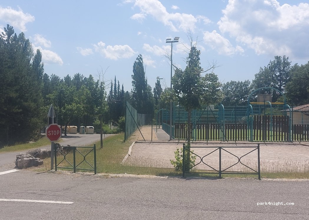 (04290) Salignac - 1221 Route du Village — foto 3