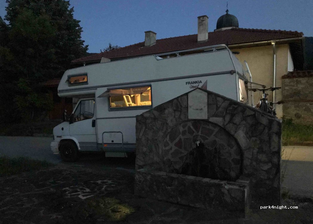 (2161) Pravets - 37 ул. „Възраждане“ — foto 3