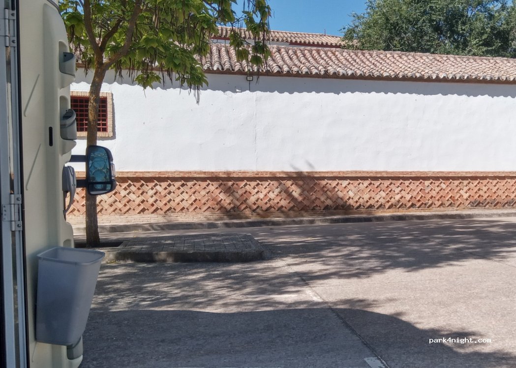 (13200) Manzanares - 14 Avenida de Andalucía — foto 4