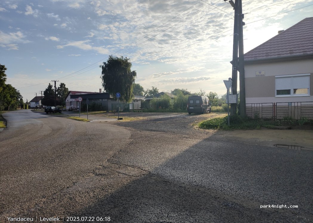 (4557) Besenyőd - 10 Petőfi utca — foto