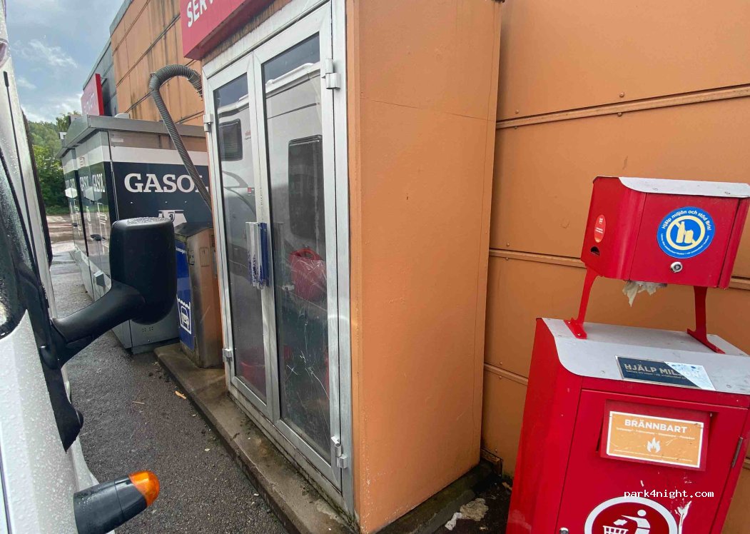 (672 31) Årjäng - 2 Snickargatan — foto
