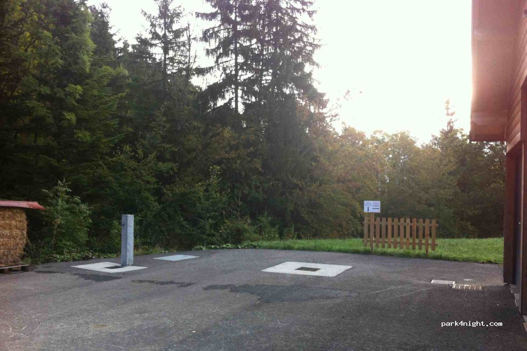 Aire de camping-cars La Richardière | Chichilianne — foto 2